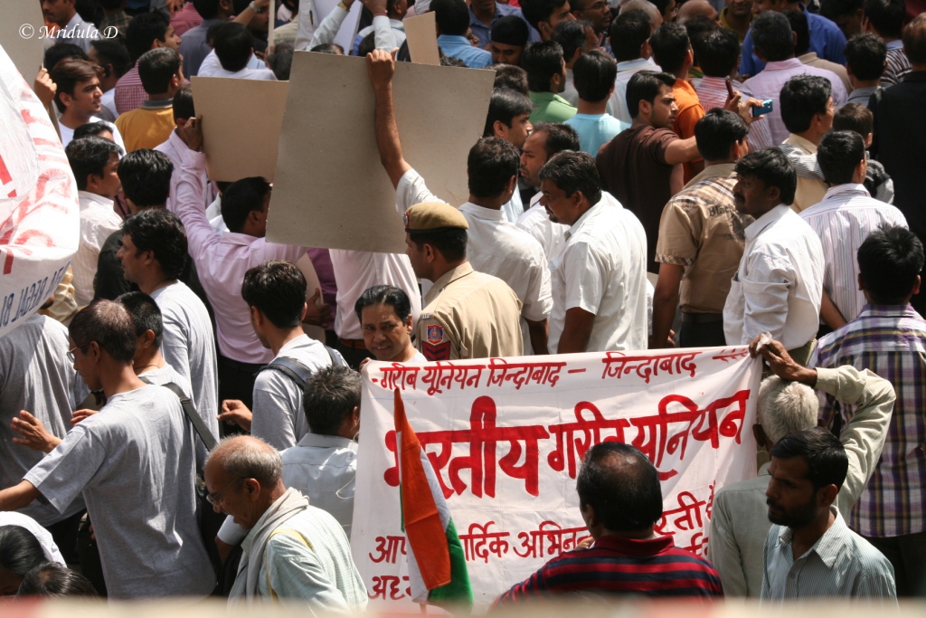 More slogans at Anna Hazares Fast at Jantar Mantar