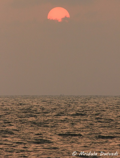 dombe-beach-sun-set