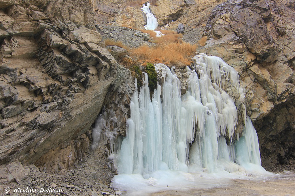 frozen-waterfall-ladakh