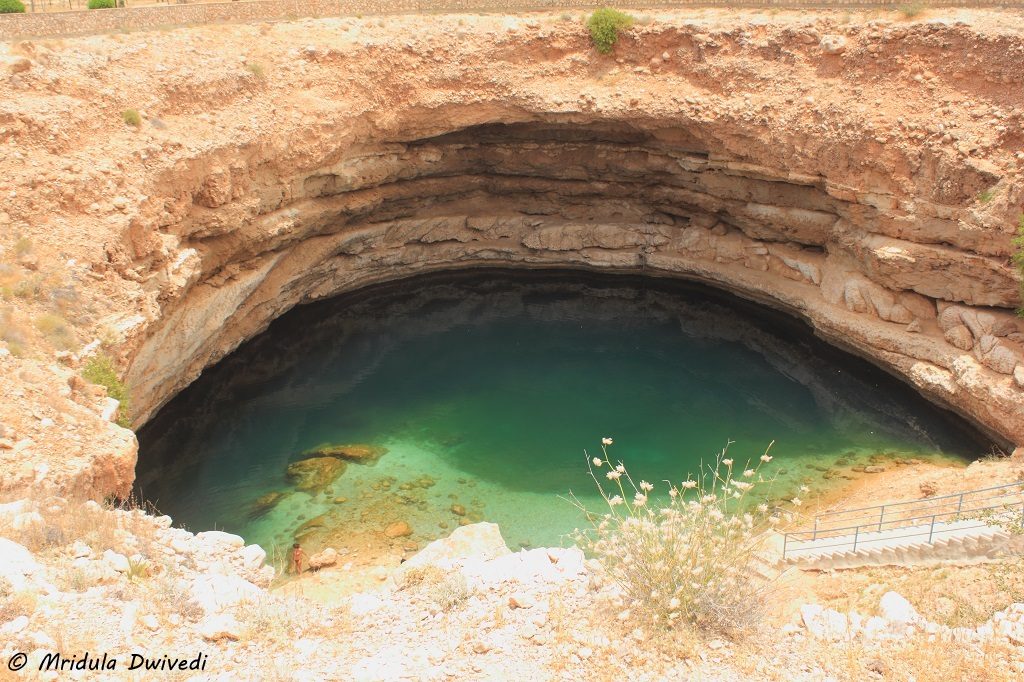 hawaiyat-najm-sinkhole-omana