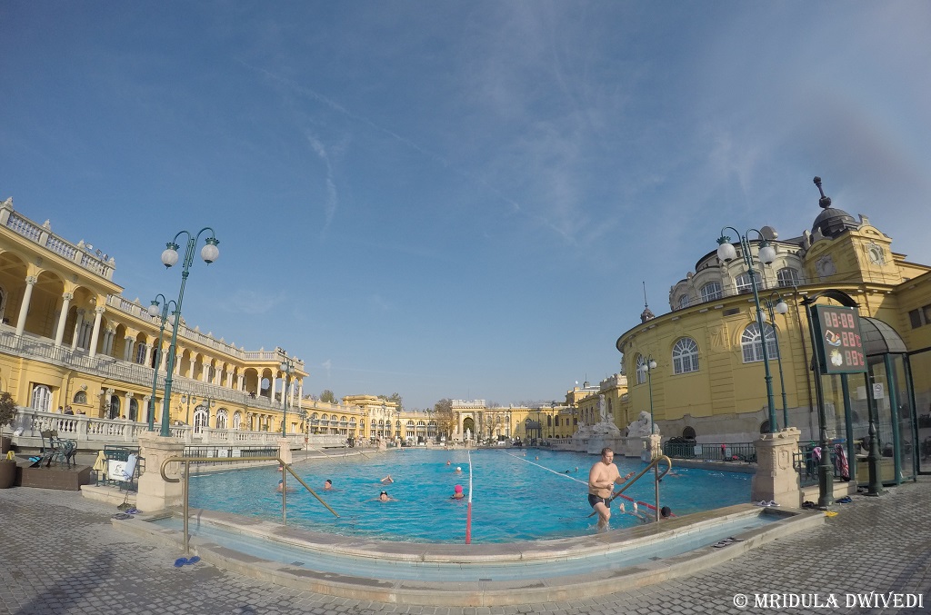 pools-Széchenyi-Thermal-Bath