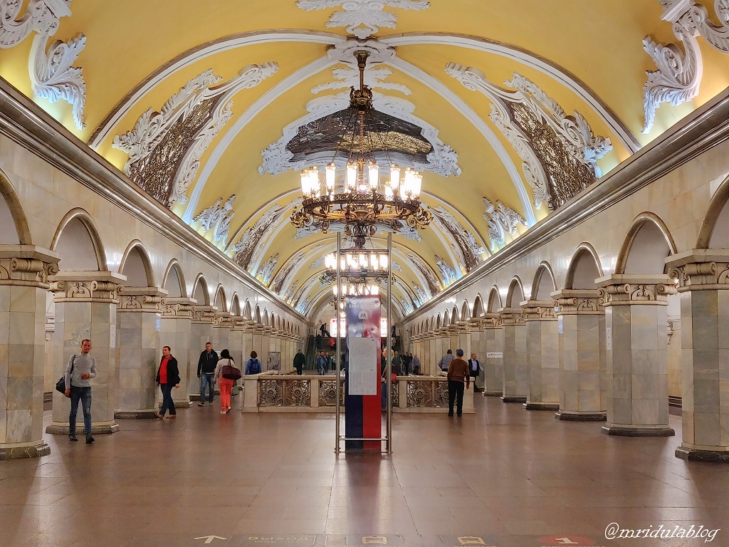 komsomolskaya-metro-station