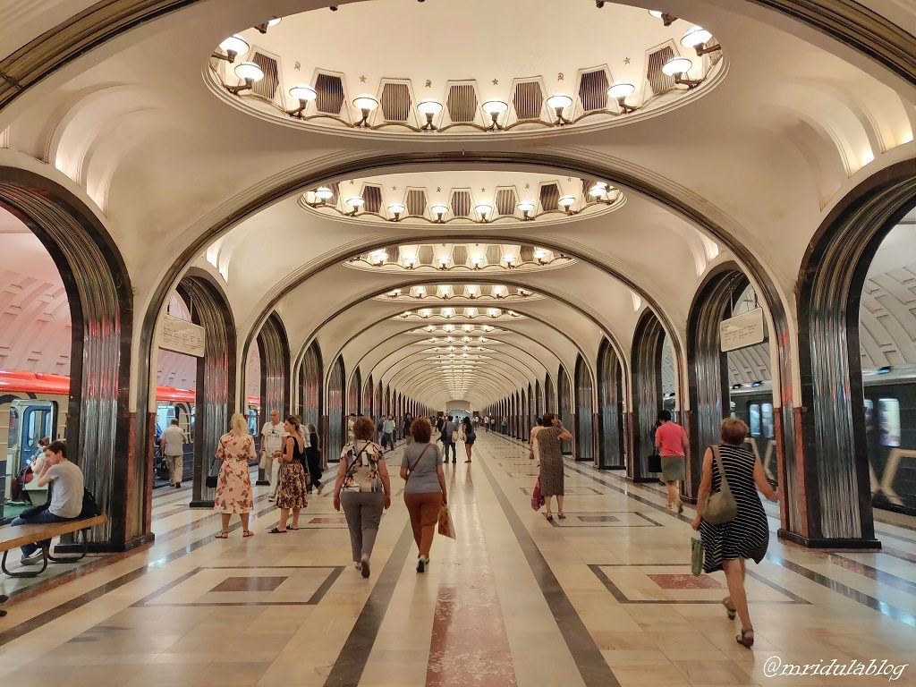 mayakovskaya-metro-station-moscow