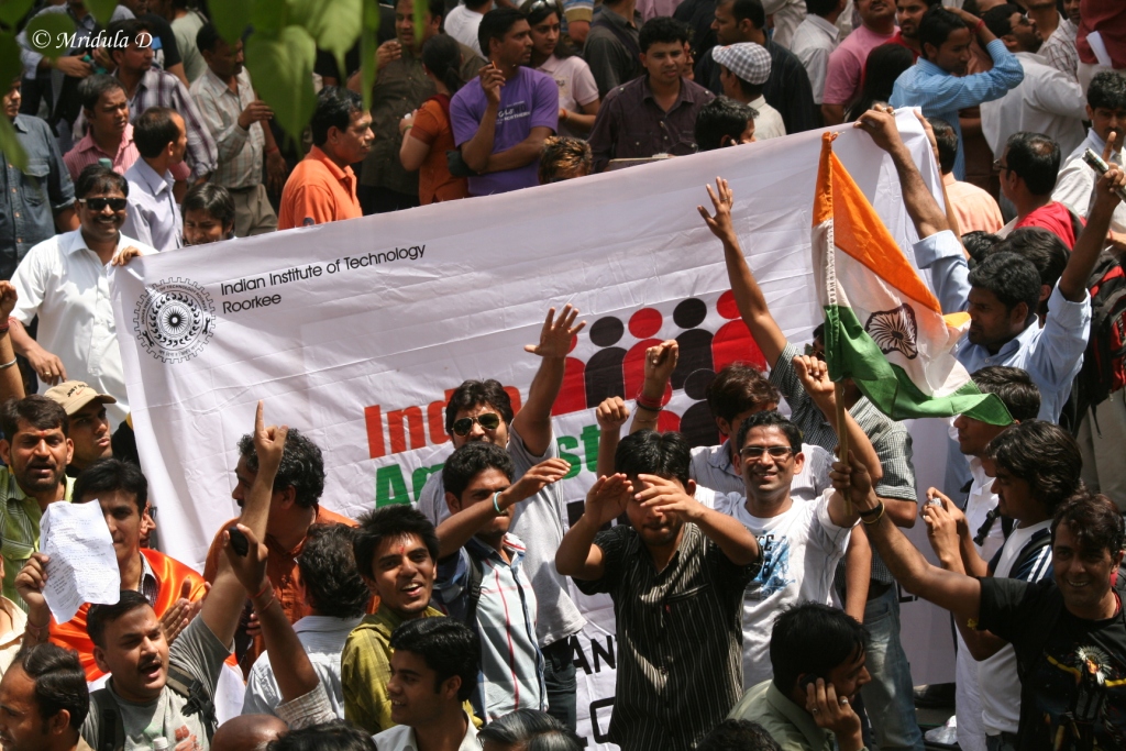 IIT Roorkee Students at Anna Hazares Fast at Jantar Mantar