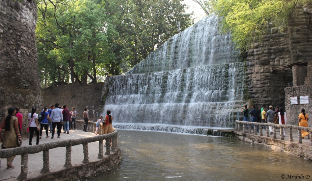 A Waterfall in Phase 3,It is Popular with People!