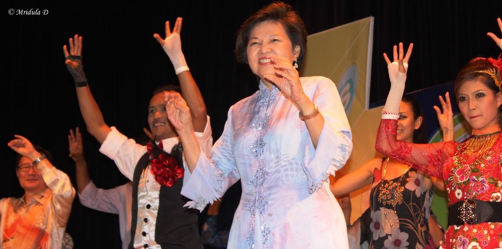 Tourism Minister of Malaysia Dr Ng Yen Yen doing the Chicken Dance