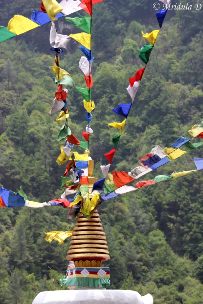 The Prayer Flags, Namche to Lukla, Everest Base Camp Trek