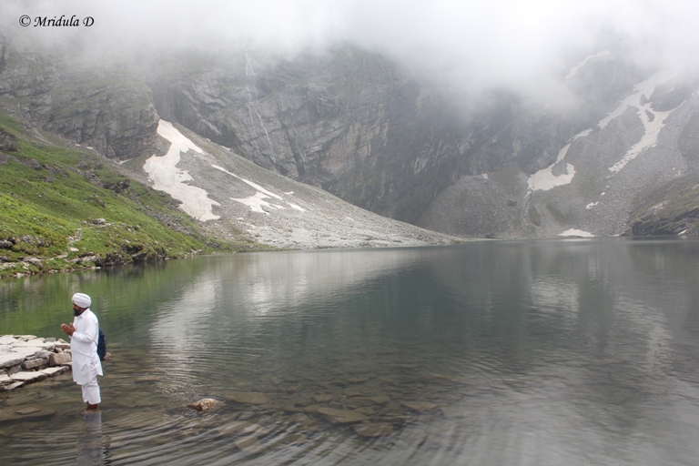 Hemkunt Sahib Lake