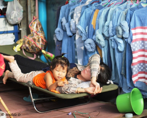 Mom is Asleep, Rong Kluea Market, Thailand