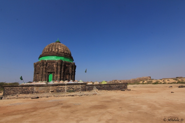 The Tomb of Gosh Mohammad, Lakhpat