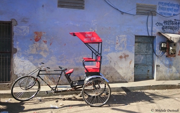 A Rickshaw in a Narrow Lane, Jaipur