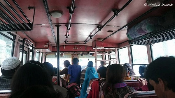 local-bus-manali-journey
