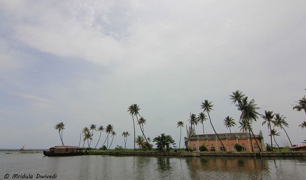 local-church-kerala-backwaters