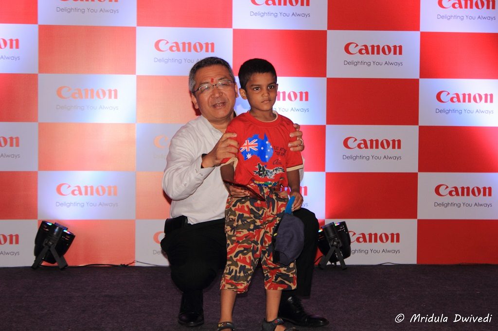 prize-distribution-canon-sos-village