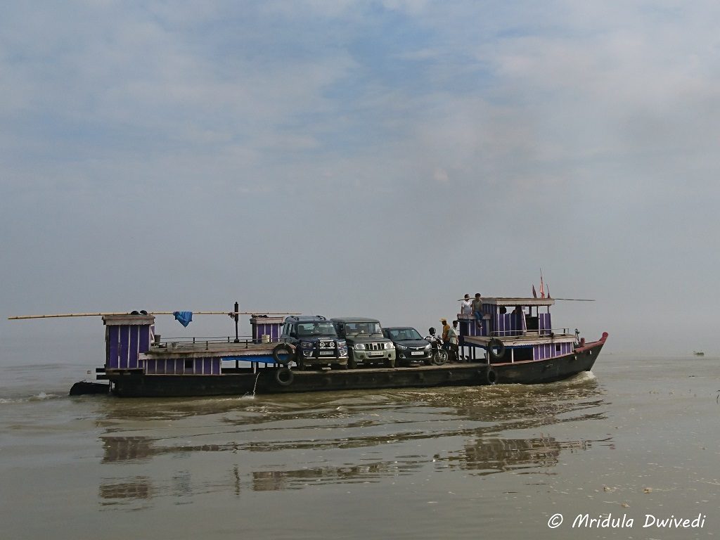 cars-on-ferry-bogibeel