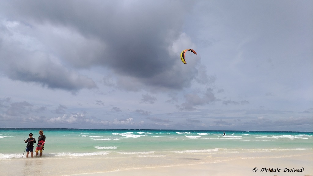 kite-surfing-boracay
