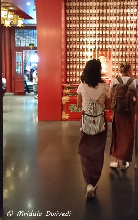 temple-dress-code-women-singapore