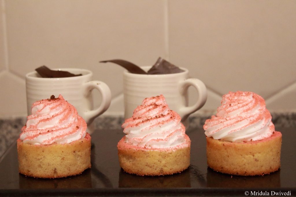 cup-cakes-mercure-dwarka
