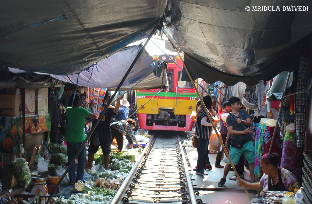 train-market-near-bangkok