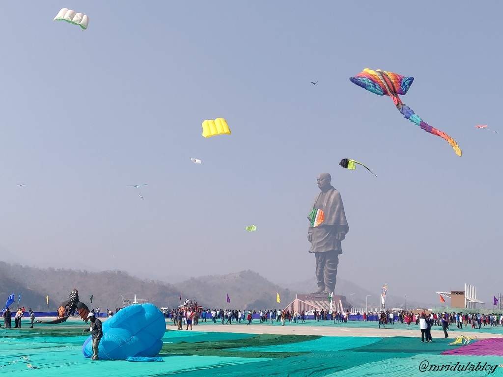 statue of unity during the international kite festival