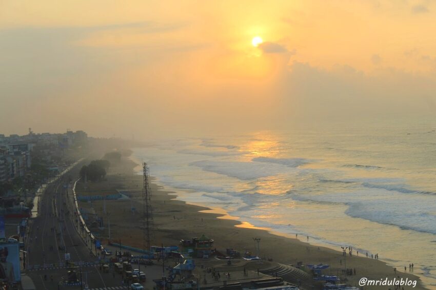 The Beautiful Beach Road at Vizag - Travel Tales from India and Abroad